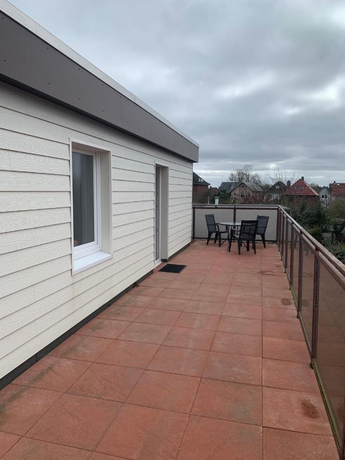 Ferienwohnung mit wunderschöner großer Dachterrasse - 500 Meter zum Hauptstrand v Duhnen Döse Apartment Cuxhaven