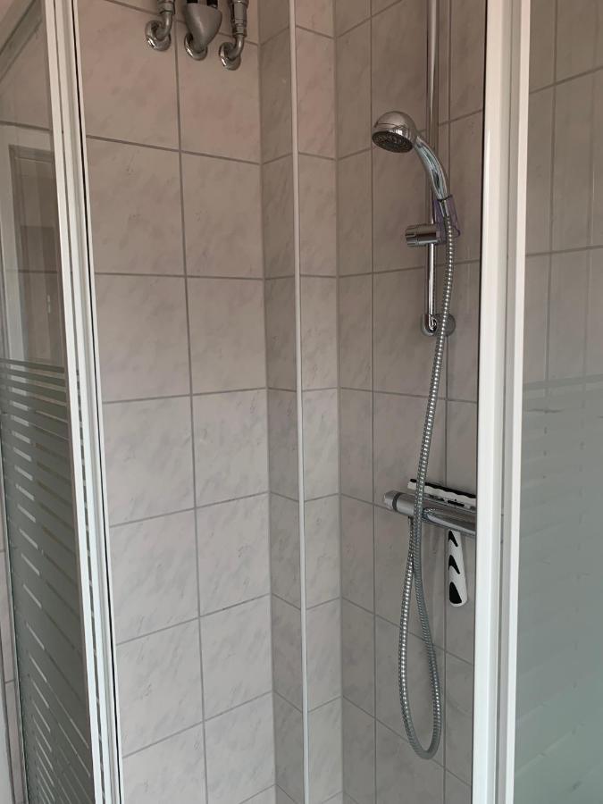 Apartment Ferienwohnung mit wunderschöner großer Dachterrasse - 500 Meter zum Hauptstrand v Duhnen Döse Cuxhaven